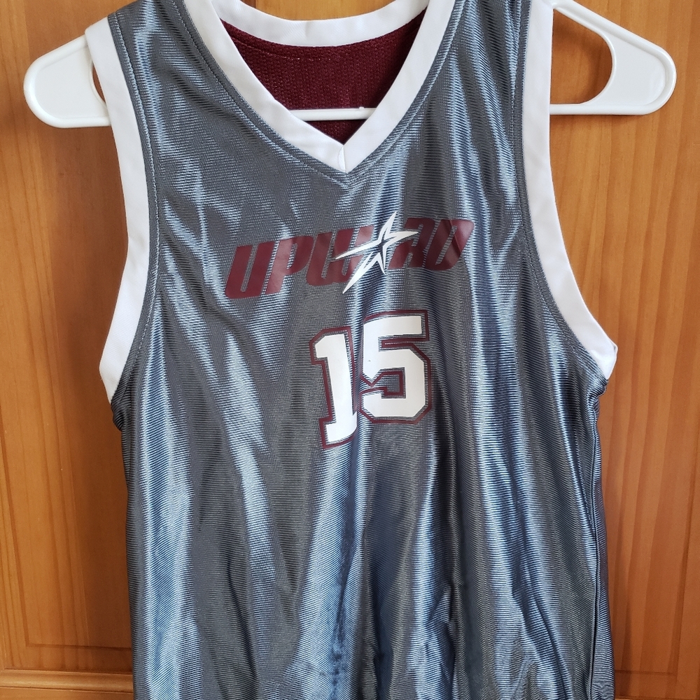 Reversable upward jersey